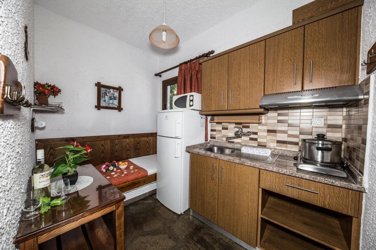 Haus Niko Apartments And Suites ネア・ポティダイア エクステリア 写真
