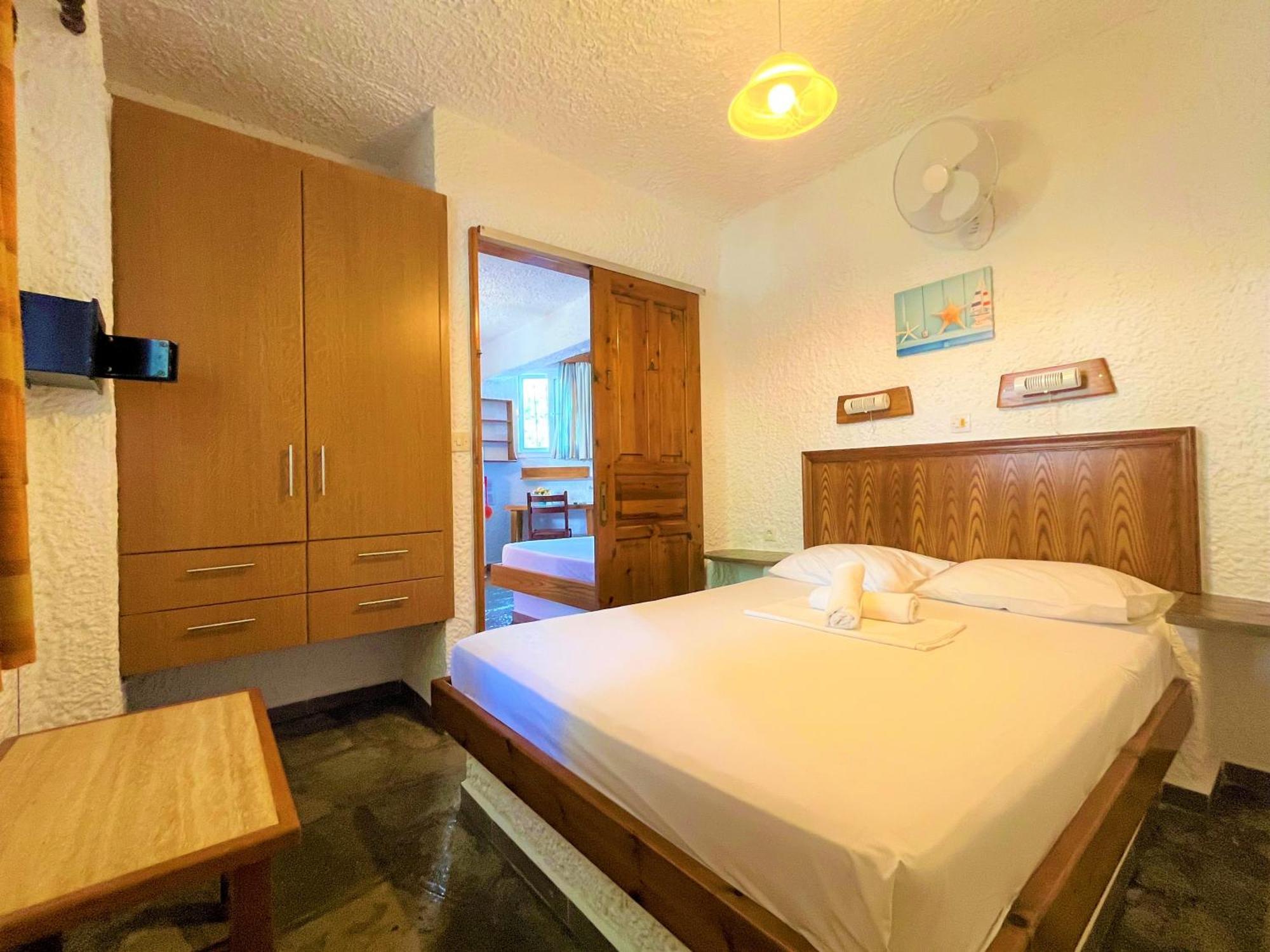 Haus Niko Apartments And Suites ネア・ポティダイア エクステリア 写真
